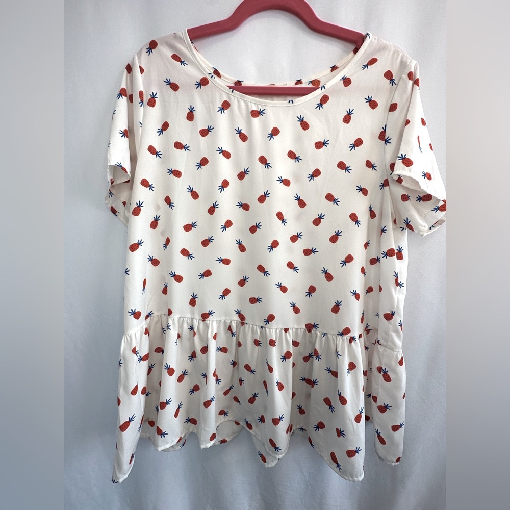 Les Amis Pineapple Print Peplum Ruffle Top- Size Large